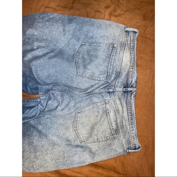 High Waist Straight Leg Jeans - Picture 4 of 7